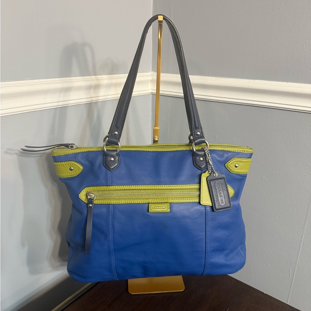 🍍Coach Blue & Green Leather Tote Bag – Spacious Shoulder Bag - Picture 2 of 14